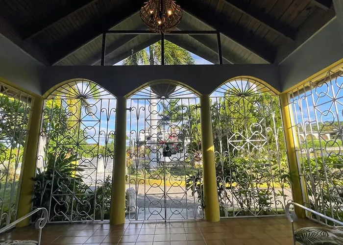 Villa Ironshore Sugarmill W Private Pool