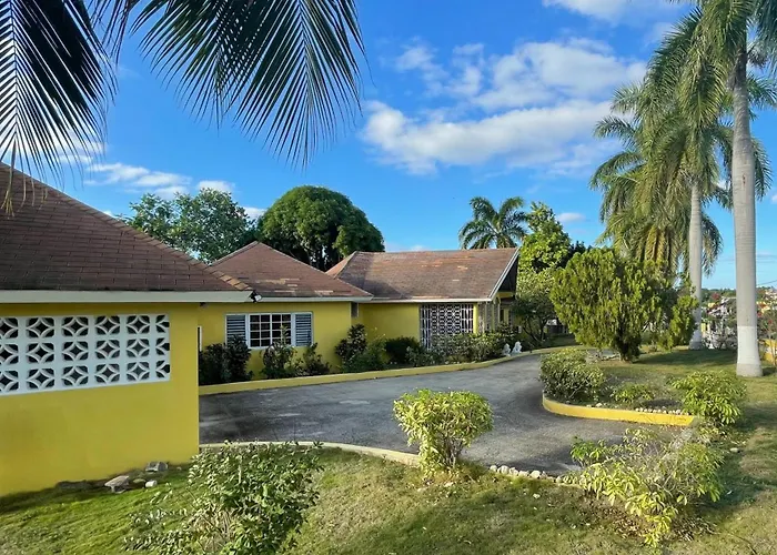Ironshore Sugarmill W Private Pool Villa
